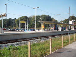 The platforms from the parallel cycle- and foot-way